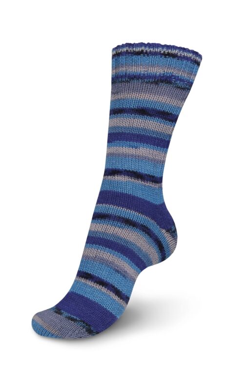 Blue United Color 3220 dusk