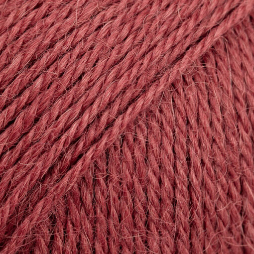 Alpaca 9040 holly berry uni colour